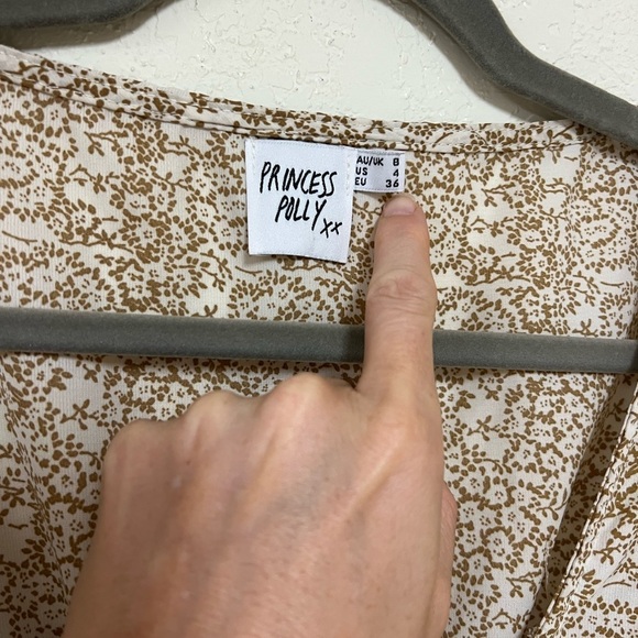 Princess Polly floral ruffle mini dress size 8 - Picture 4 of 9